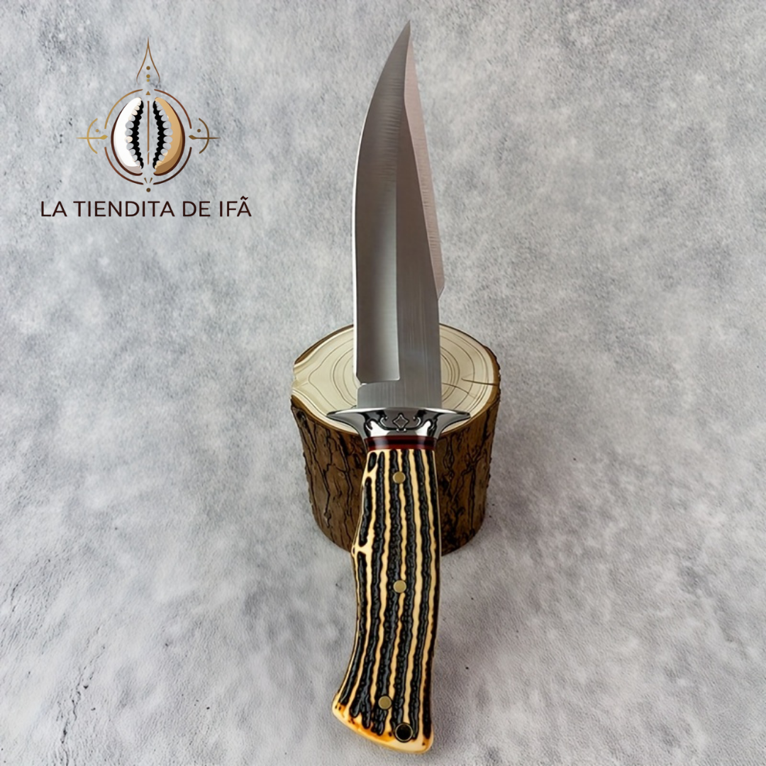 Cuchillo de Caza  con Hoja de Acero Inoxidable y Funda de Cuero